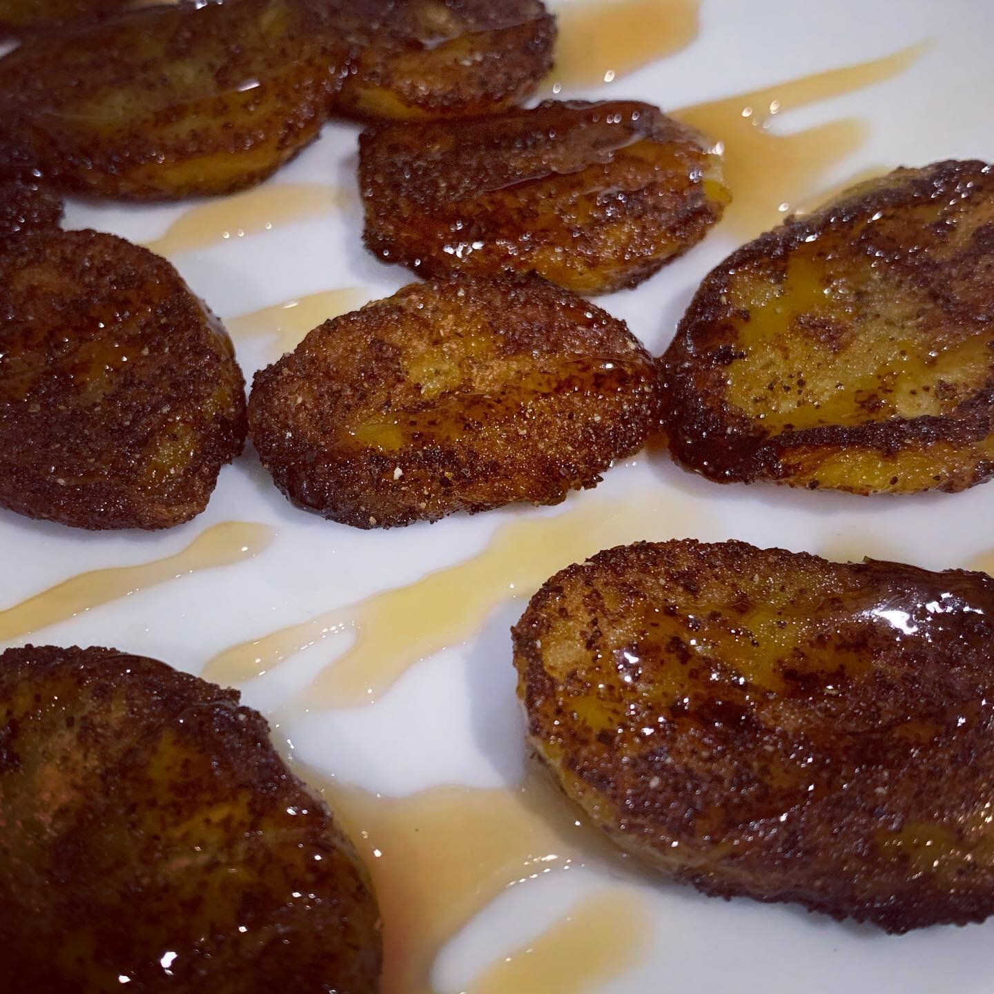 Destin loves plantains and I always forget it&rsquo;s such a super easy and delicious snack. 
Here&rsquo;s a quick recipe to try at home: 
Heat up 2 tablespoons of coconut oil  in a sautee pan. Slice a plantain into 1/4 inch slices and season both 